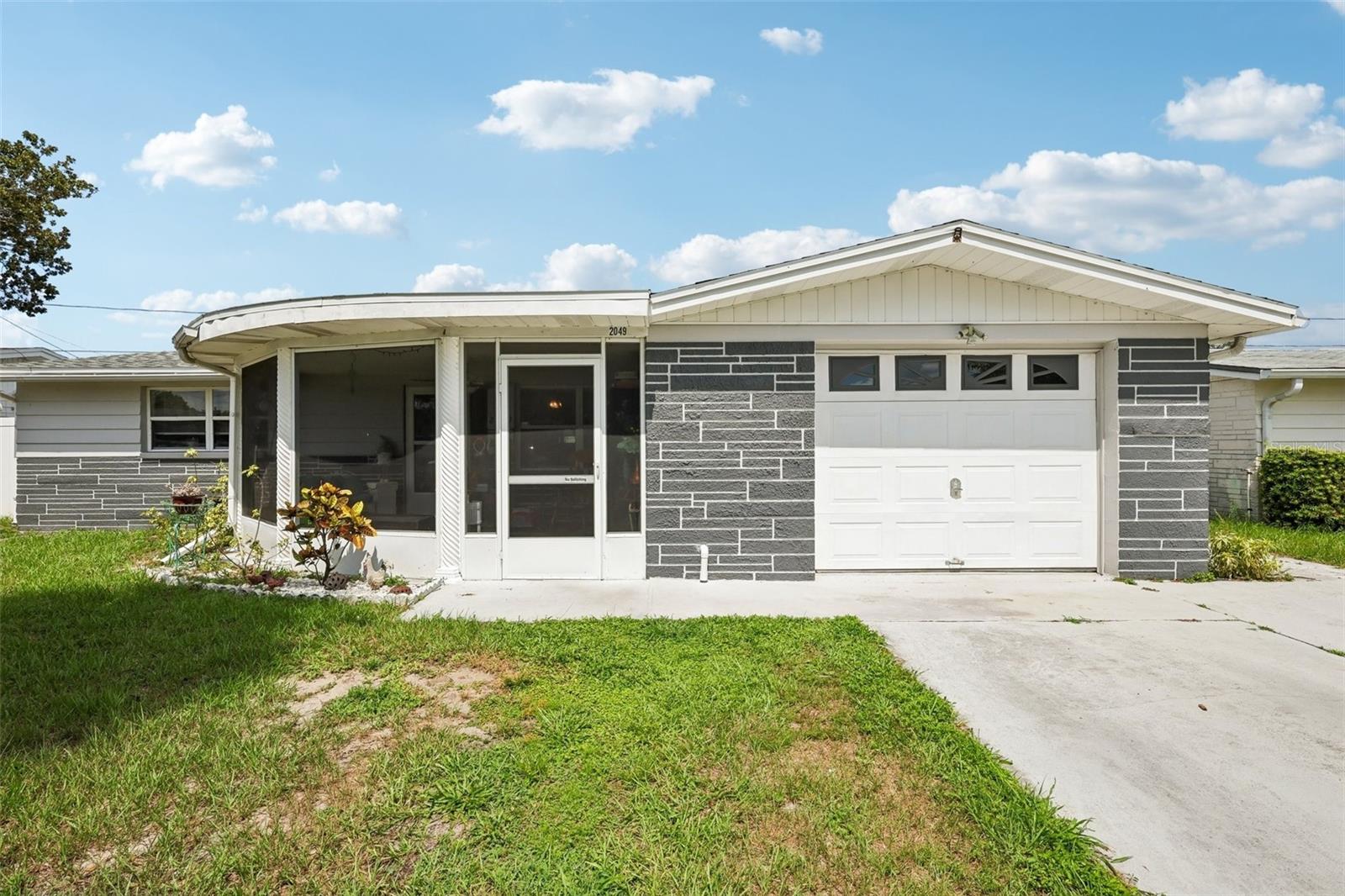 Photo of 2049 MAUREEN DRIVE HOLIDAY FL 34690