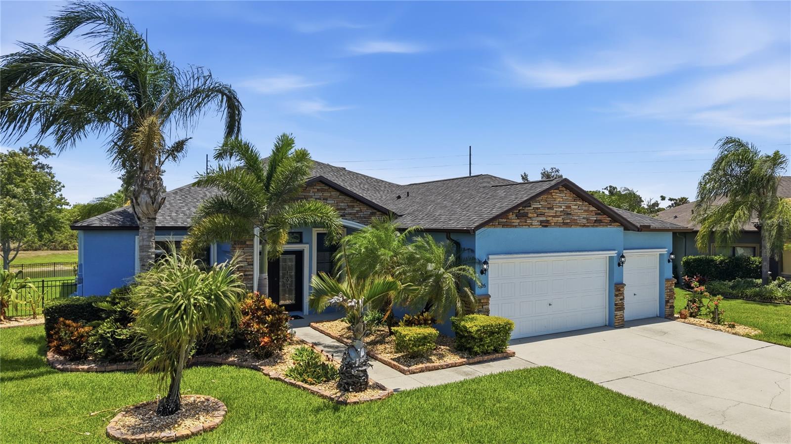 Photo of 326 STAR SHELL DRIVE APOLLO BEACH FL 33572