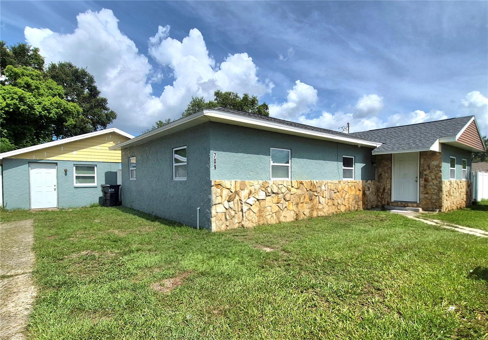 Photo of 709 E 119TH AVENUE TAMPA FL 33612