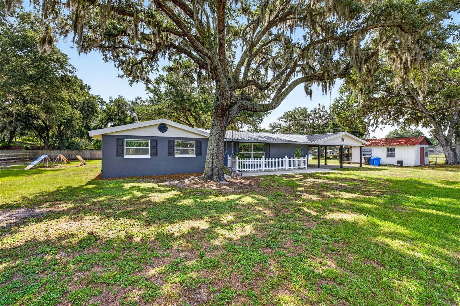 Photo of 5702 TINDALE ROAD PLANT CITY FL 33565