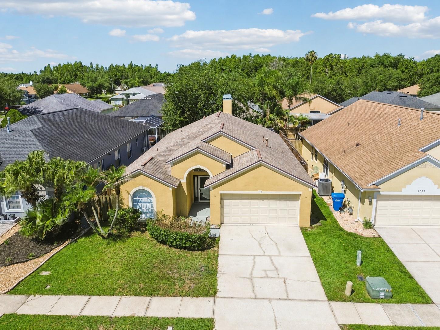 Photo of 1229 CRIMSON CLOVER LANE WESLEY CHAPEL FL 33543