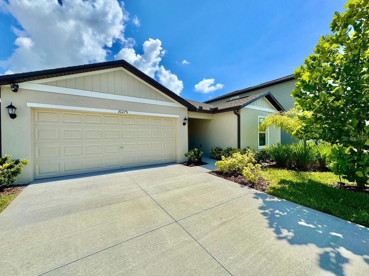 Photo of 10275 PURPLE LEAF COURT RIVERVIEW FL 33578