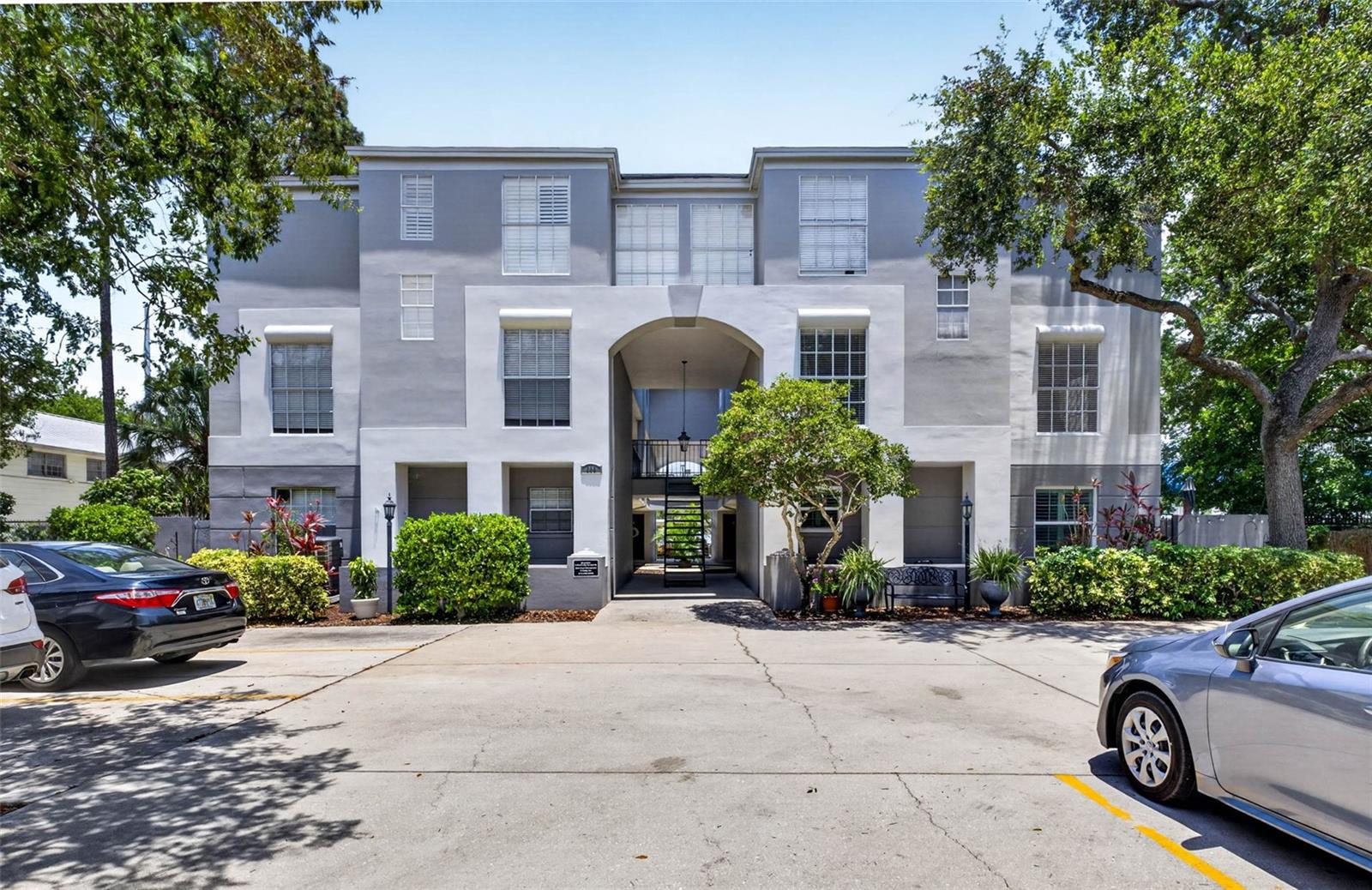 Photo of 606 S GLEN AVENUE #5 TAMPA FL 33609