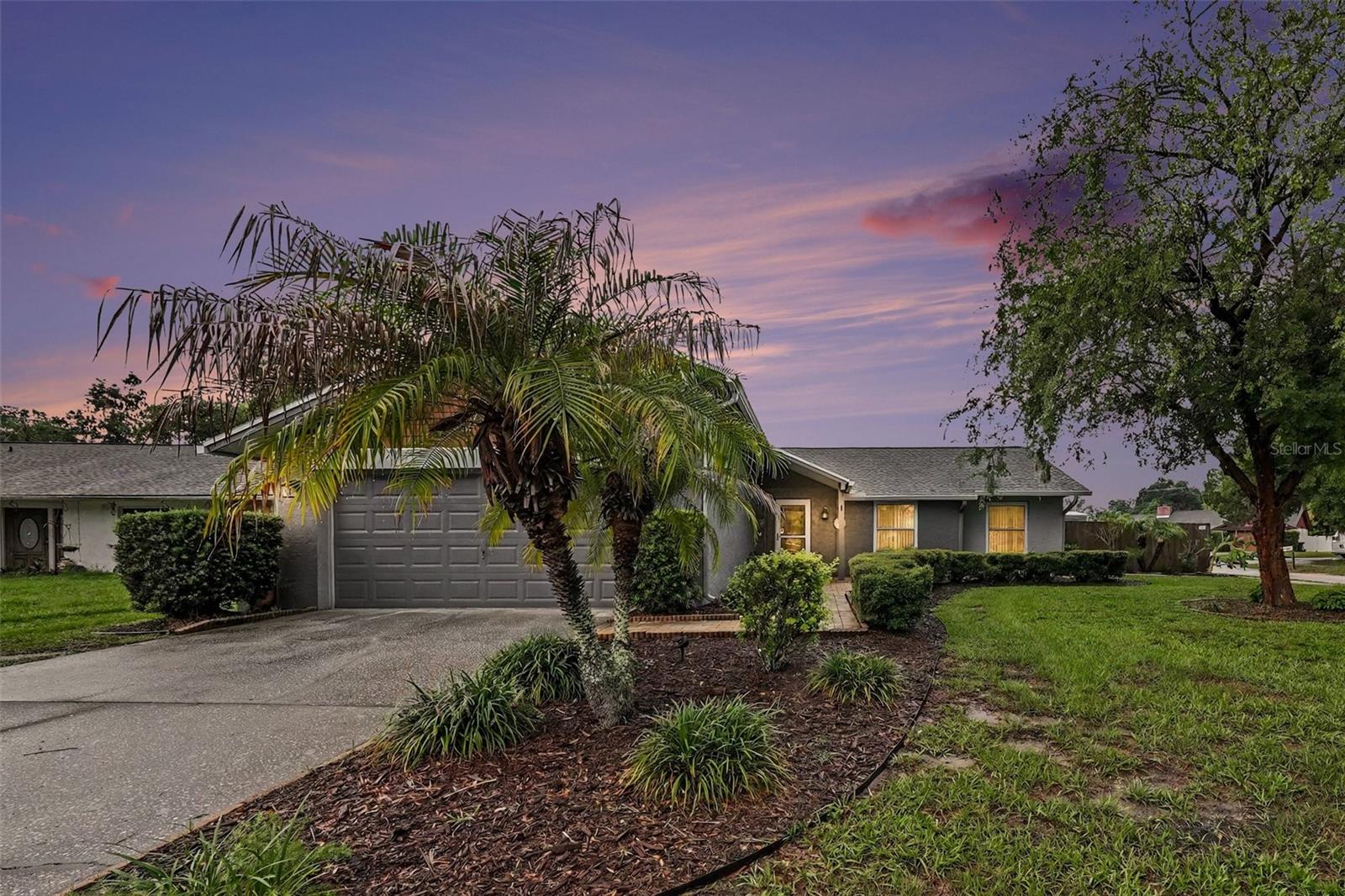 Photo of 626 ROLLINGWOOD LANE VALRICO FL 33594