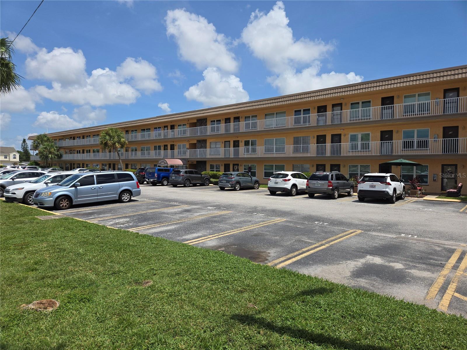 Photo of 6400 46TH AVENUE #305 KENNETH CITY FL 33709