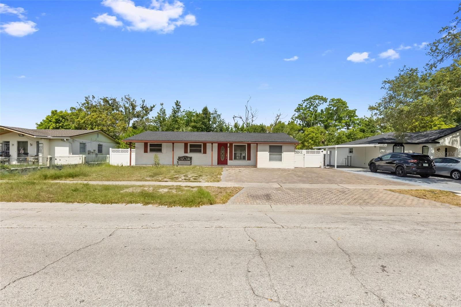 Photo of 5923 YORKSHIRE ROAD TAMPA FL 33634