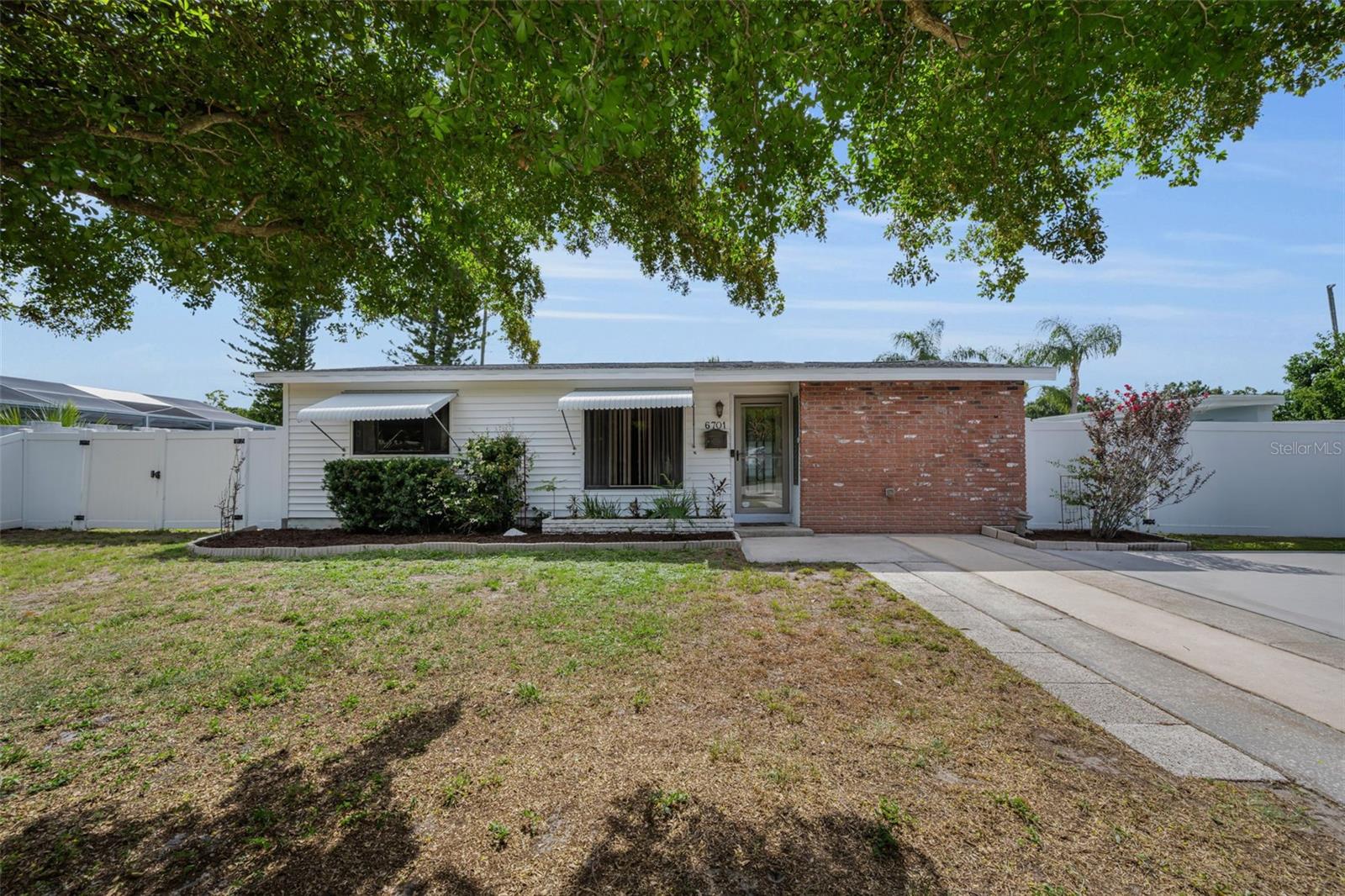 Photo of 6701 ORCHARD DRIVE ST PETERSBURG FL 33702