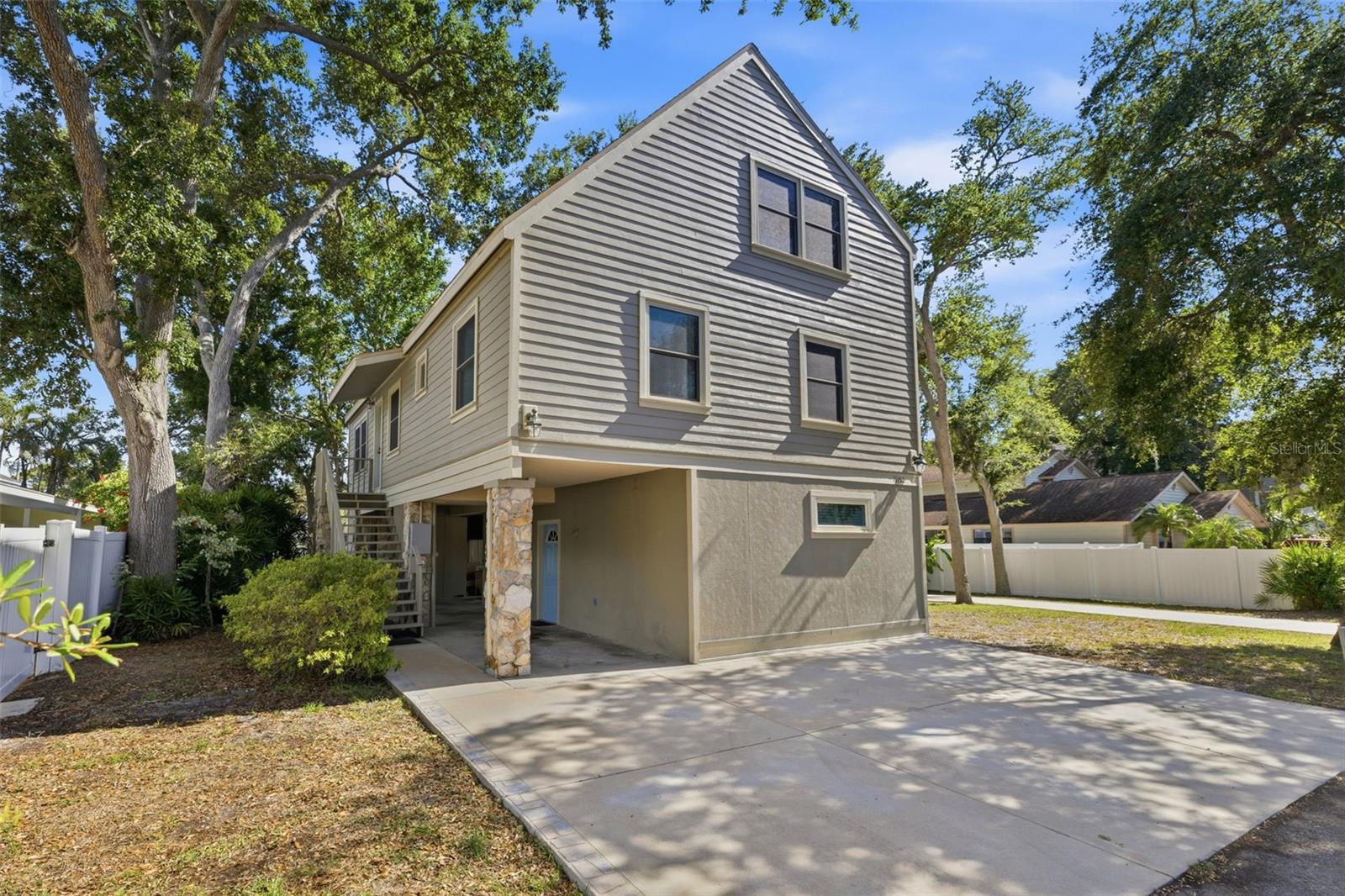 Photo of 13150 72ND TERRACE SEMINOLE FL 33776