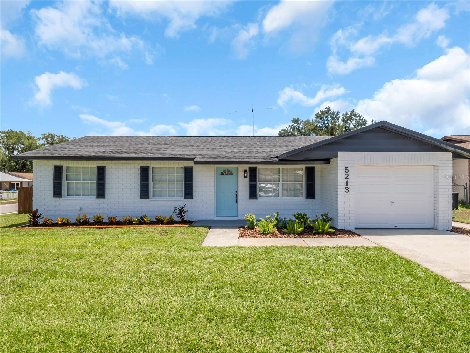 Photo of 5213 COLFAX PLACE SEFFNER FL 33584