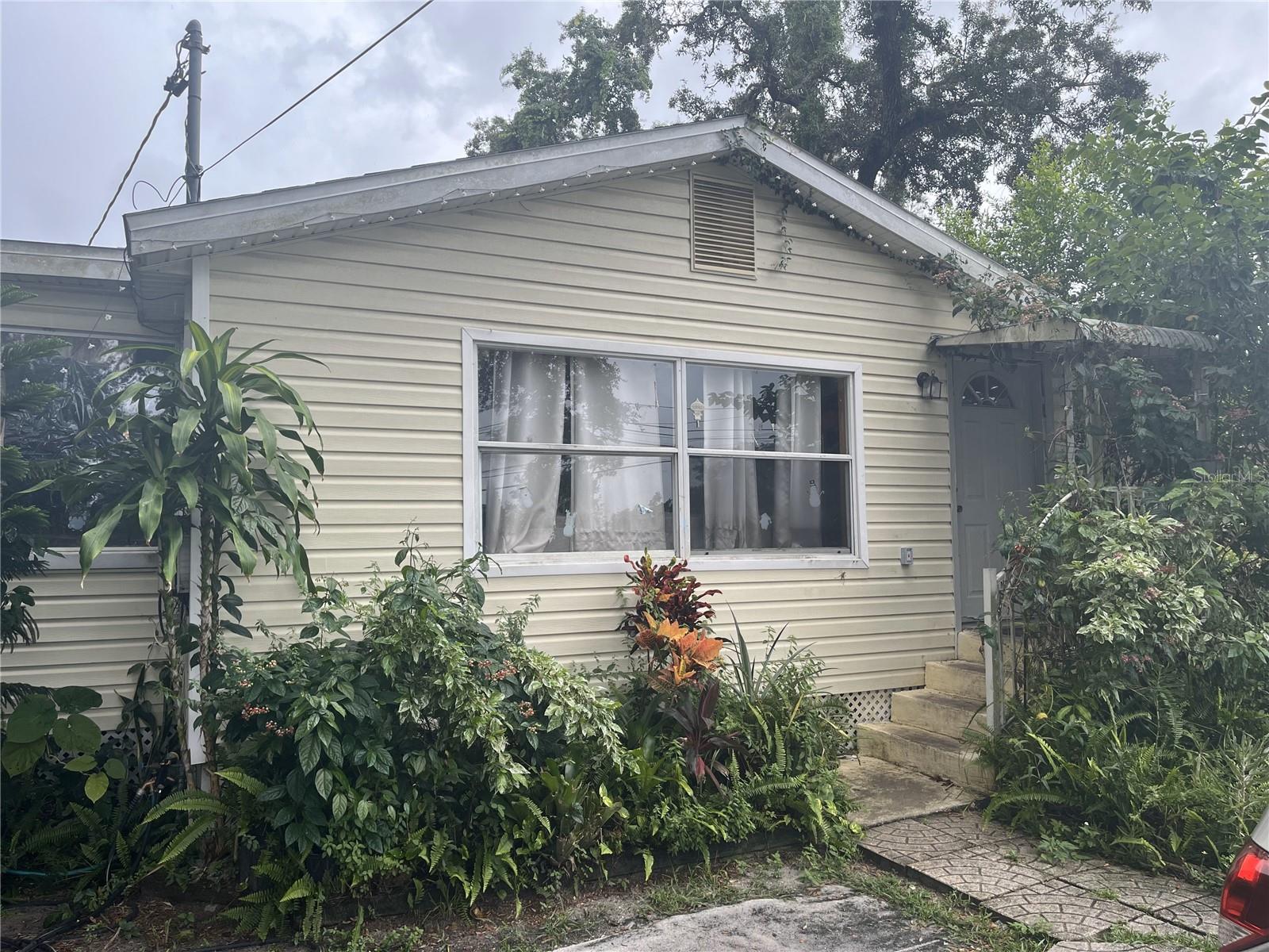 Photo of 1127 AUBURN STREET CLEARWATER FL 33756