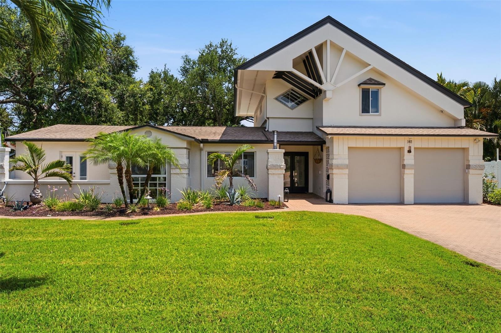 Photo of 141 GIRALDA BOULEVARD ST PETERSBURG FL 33704