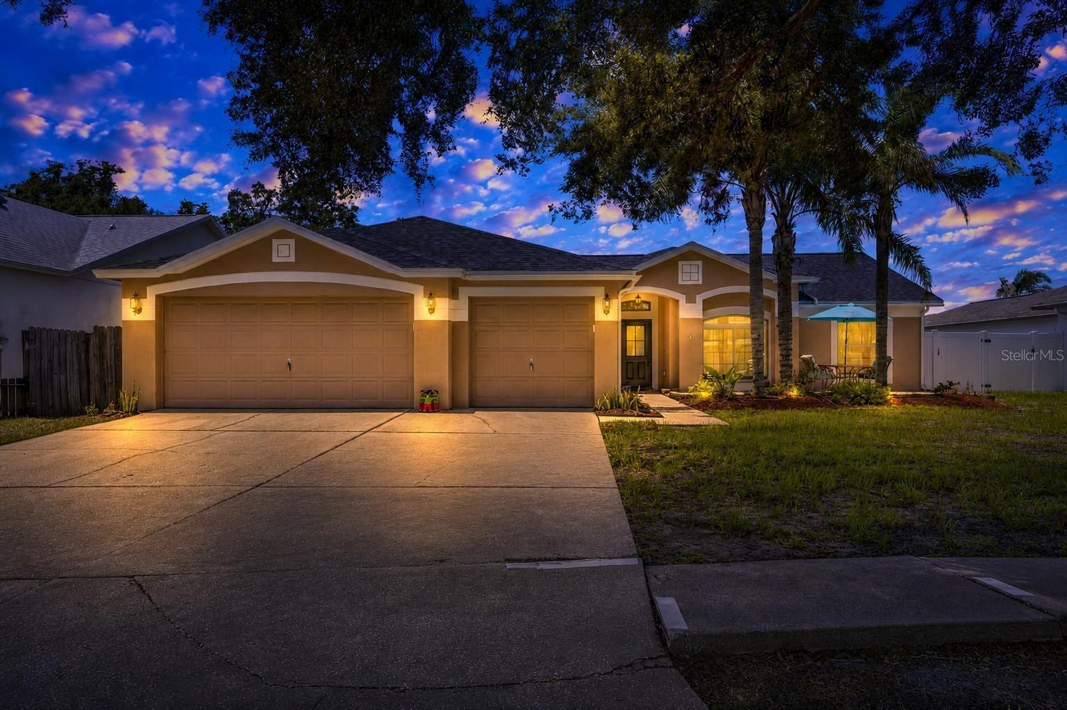 Photo of 10313 TARRAGON DRIVE RIVERVIEW FL 33569