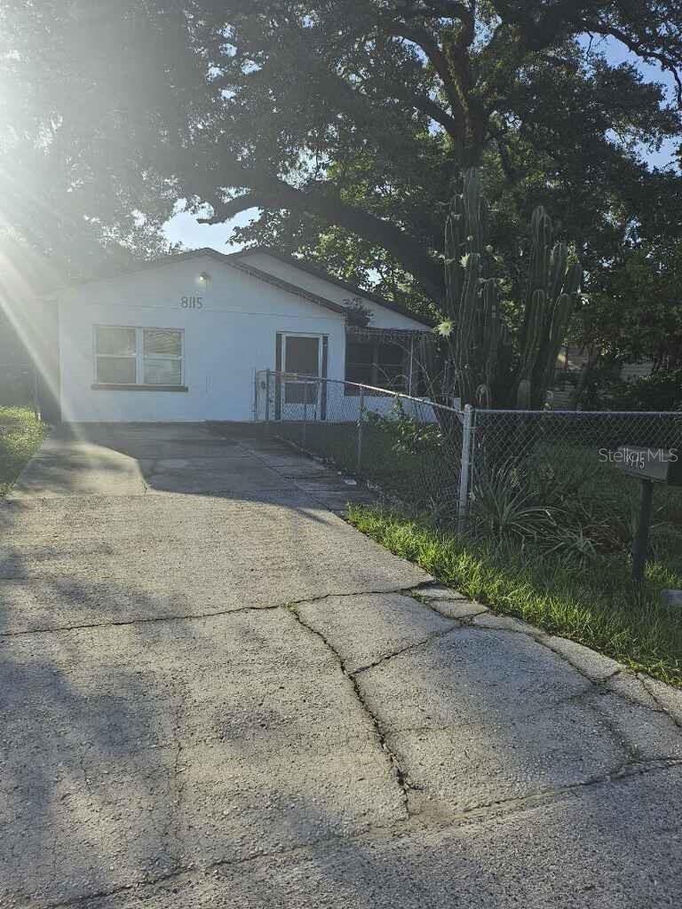 Photo of 8115 N SEMMES STREET TAMPA FL 33604