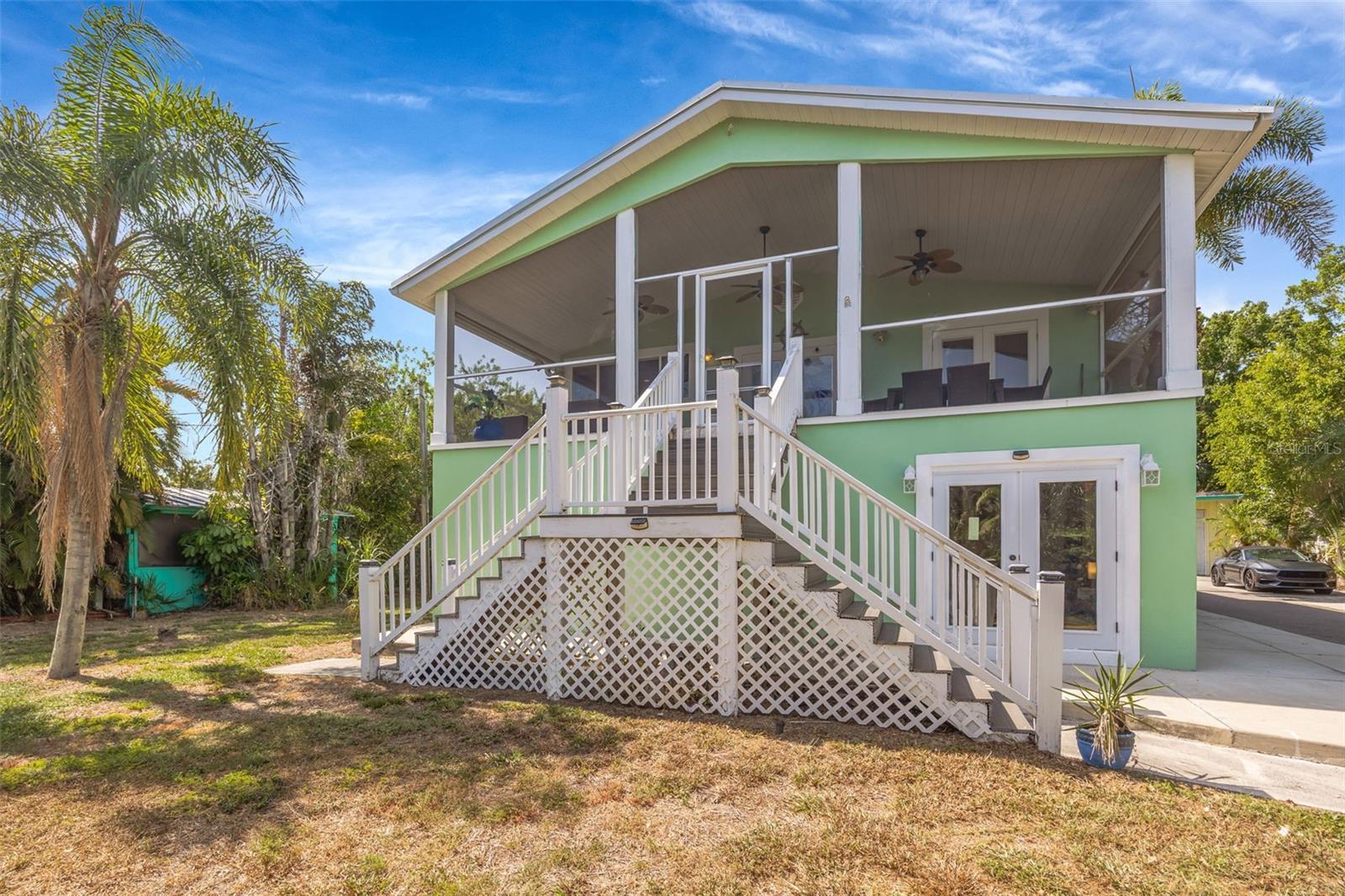Photo of 815 2ND AVENUE RUSKIN FL 33570