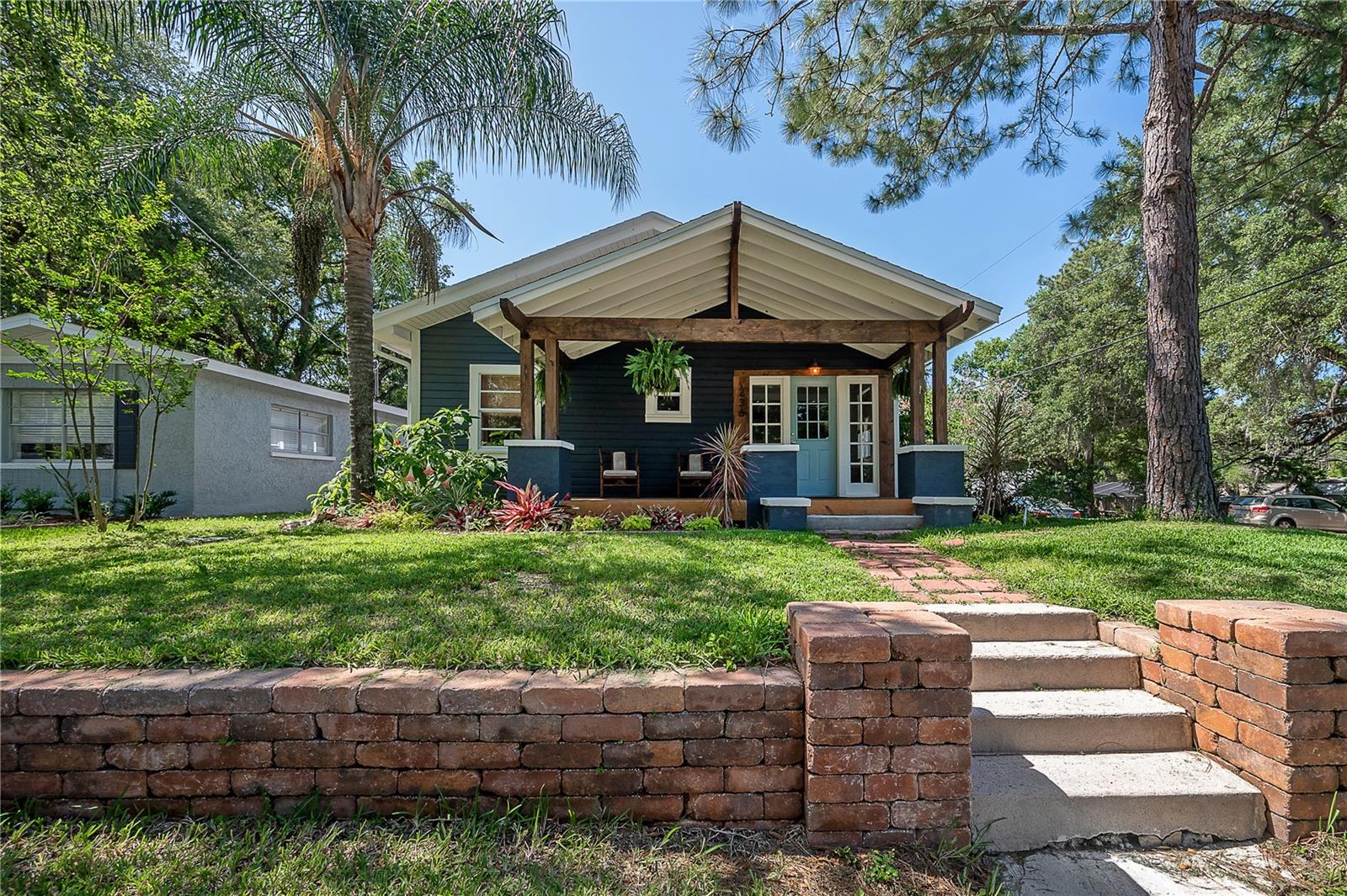Photo of 236 W NORTH STREET TAMPA FL 33604