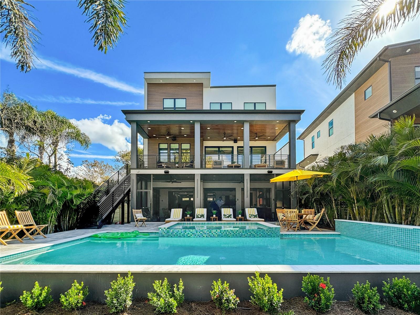 Photo of 2519/1 N RIVERSIDE DR TAMPA FL 33602