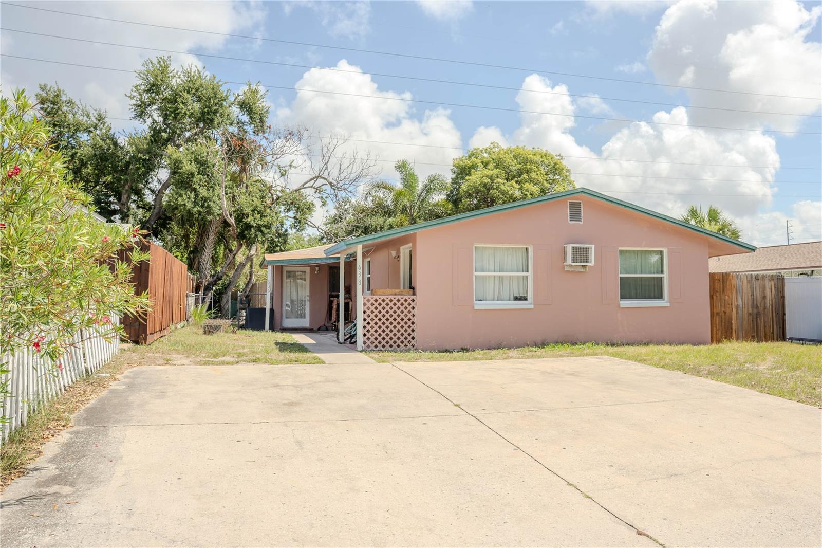 Photo of 638 DOGWOOD COURT DUNEDIN FL 34698