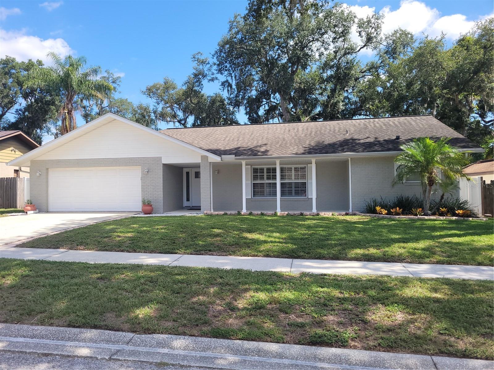 Photo of 1104 RIFLECREST AVENUE VALRICO FL 33594