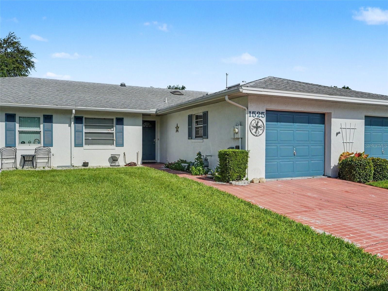 Photo of 1525 OAKVIEW CIRCLE WINTER HAVEN FL 33880