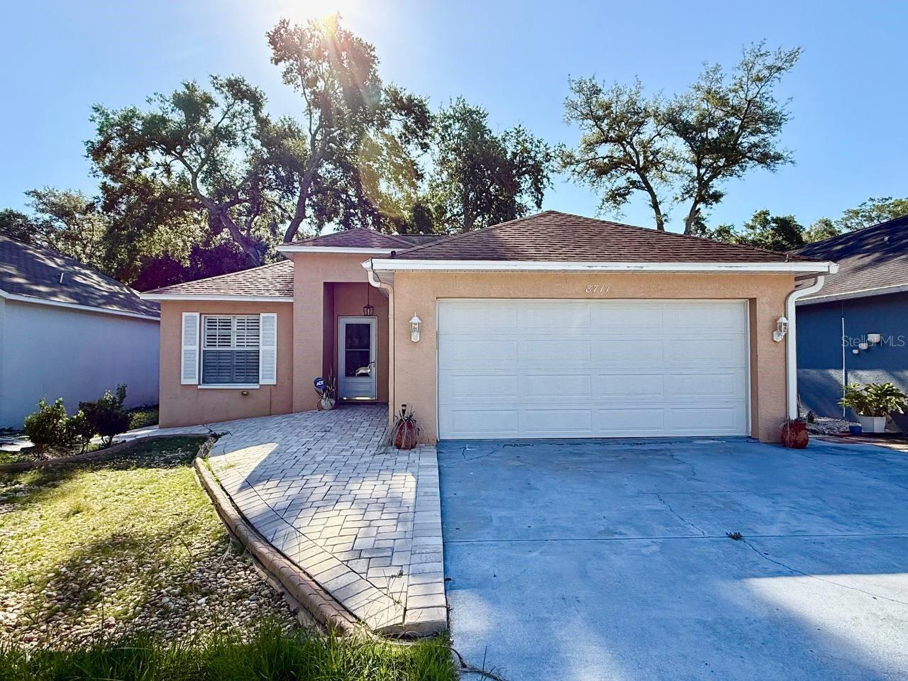 Photo of 8711 BUSCH OAKS STREET TAMPA FL 33617