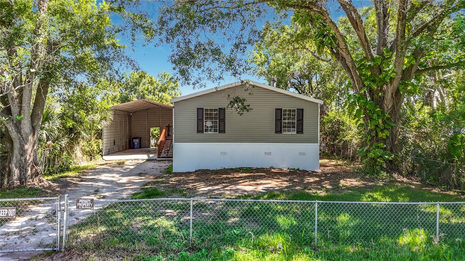 Photo of 6106 NUNDY AVENUE GIBSONTON FL 33534