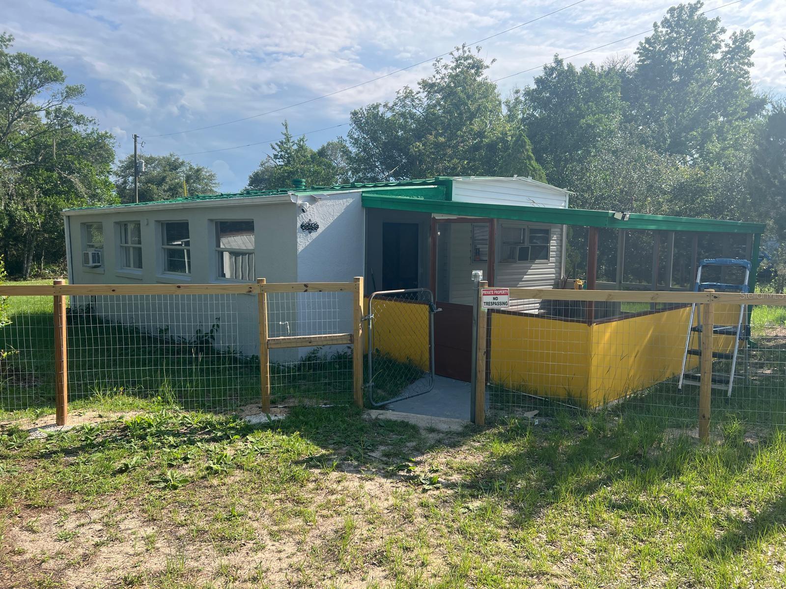 Photo of 20456 SE 140TH STREET UMATILLA FL 32784