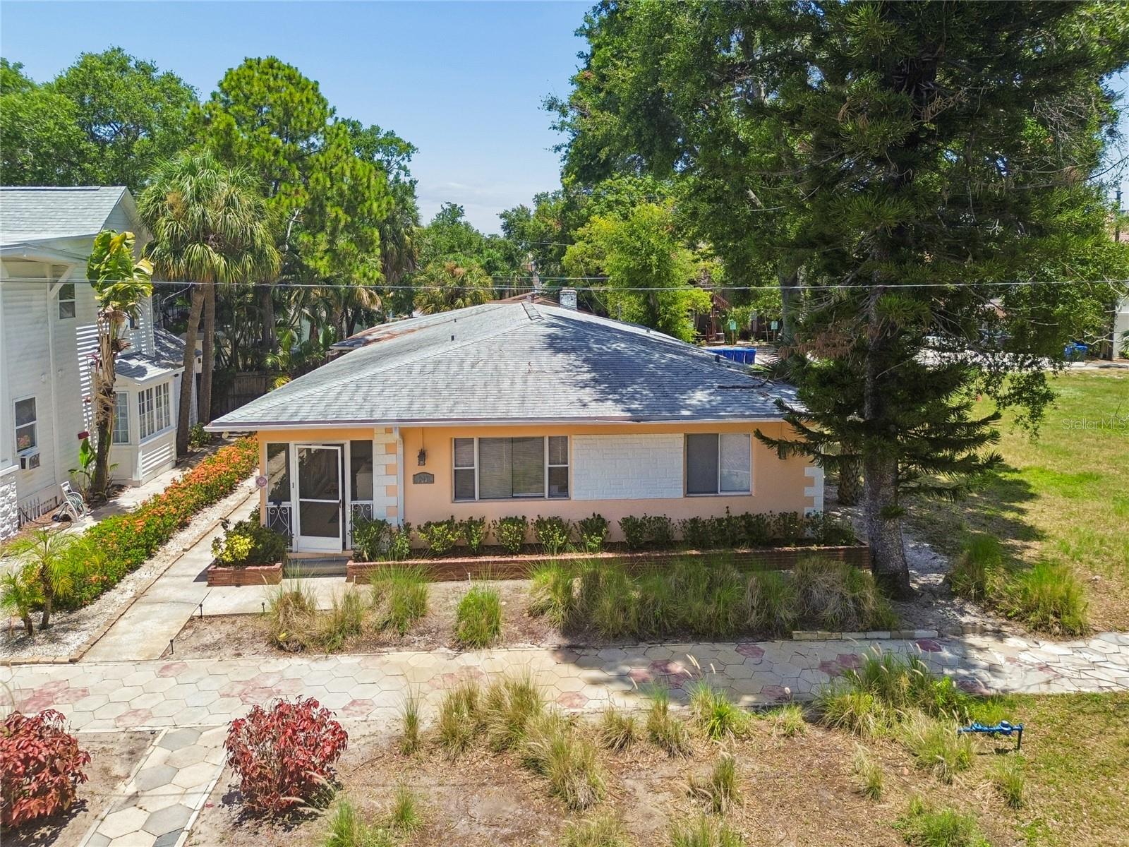 Photo of 247 6TH AVENUE ST PETERSBURG FL 33701