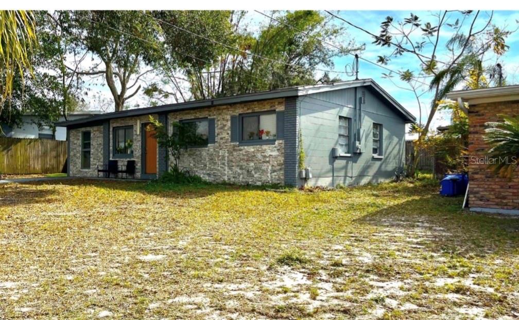 Photo of 7011 CONIFER DRIVE TAMPA FL 33637