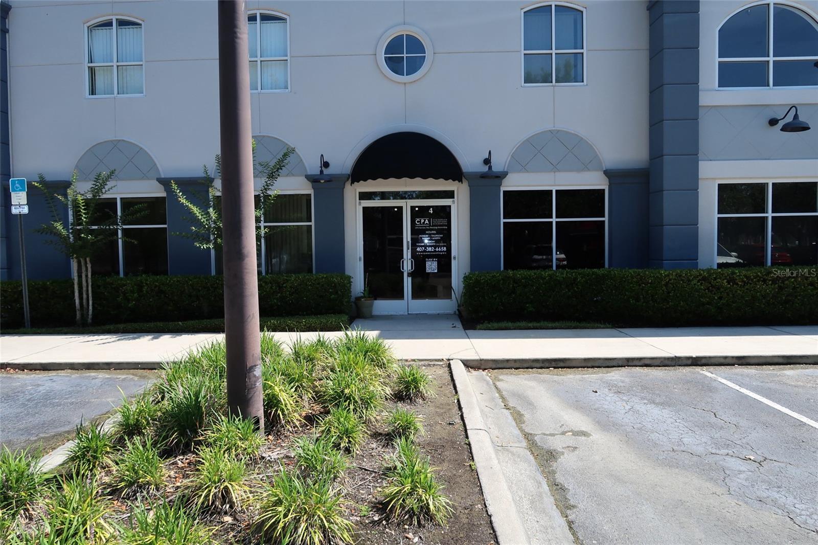 Photo of 448 S ALAFAYA TRAIL #4 ORLANDO FL 32828