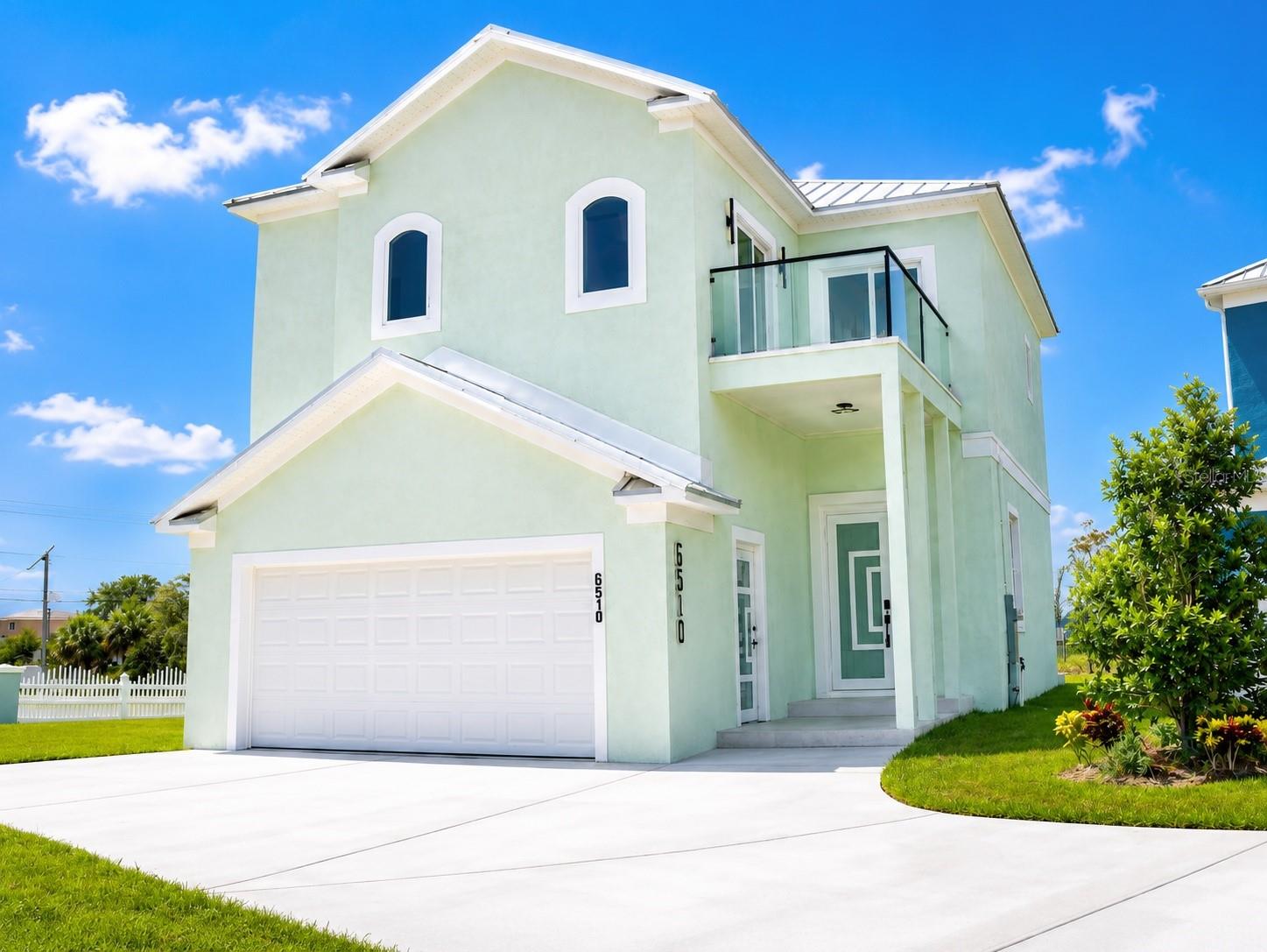 Photo of 6510 SIMONE SHORES CIR APOLLO BEACH FL 33572