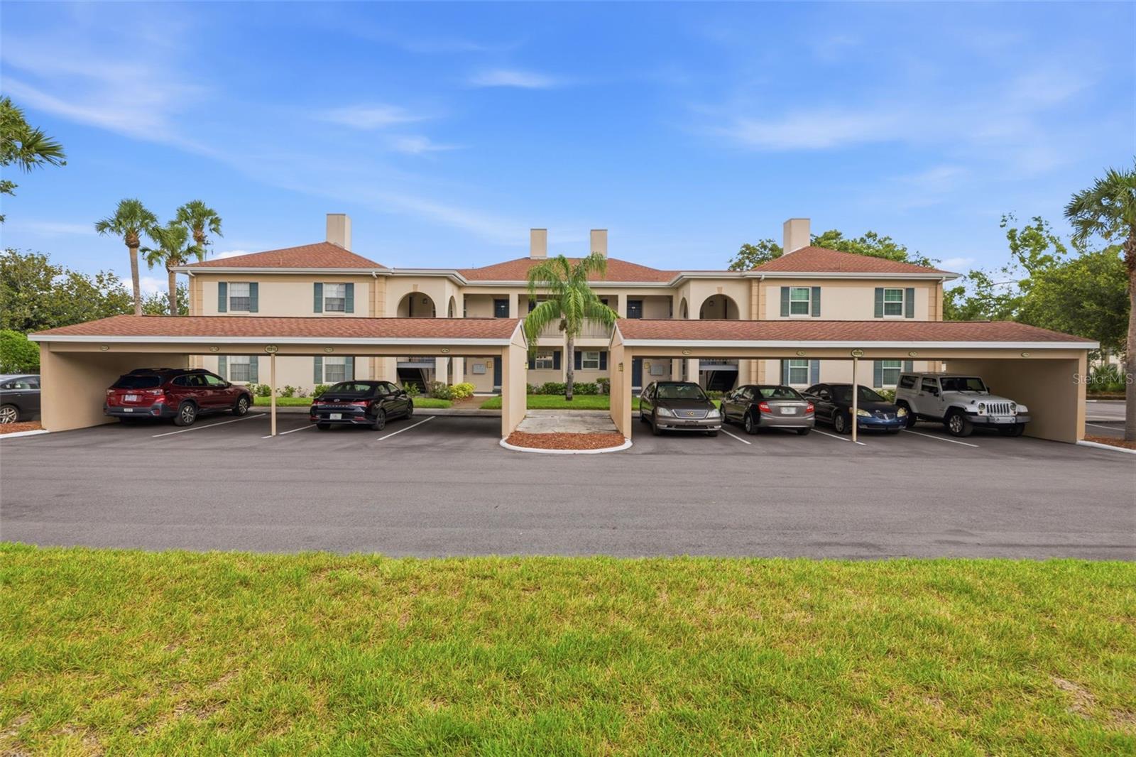 Photo of 10316 CLUB CIRCLE #41 TAMPA FL 33618