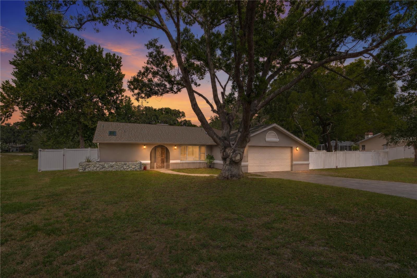 Photo of 143 OAK LAKE DRIVE SPRING HILL FL 34608