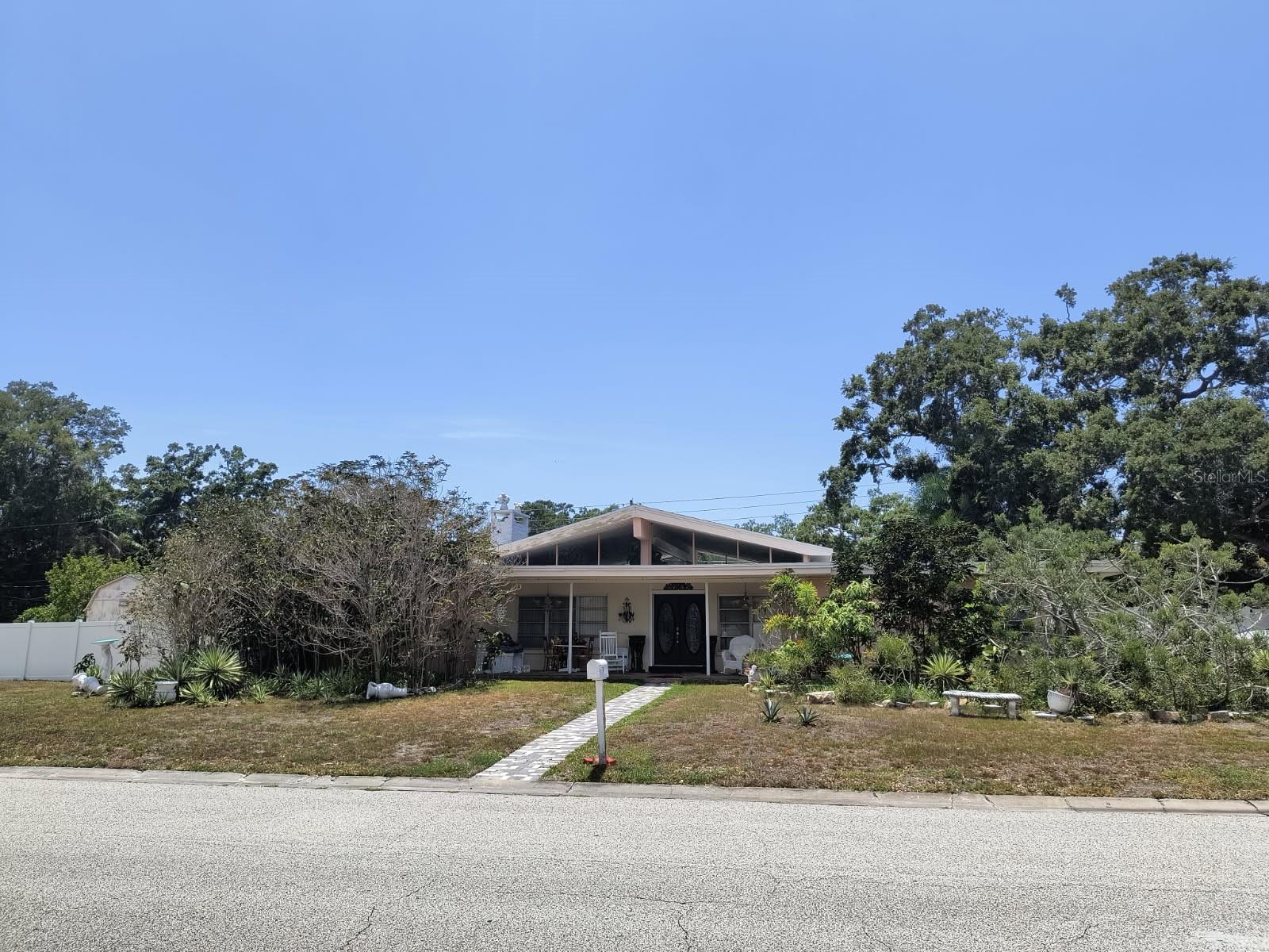 Photo of 790 OAKWOOD DRIVE DUNEDIN FL 34698