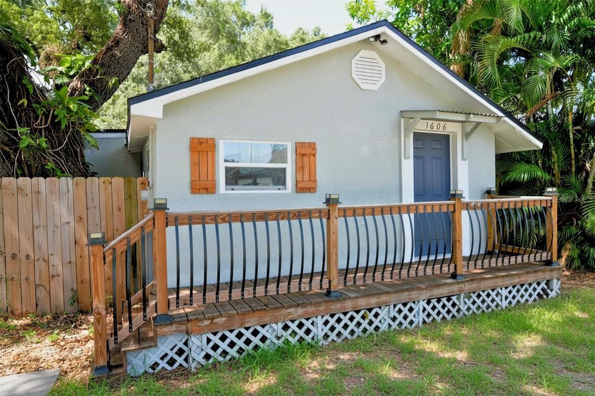 Photo of 1606 E OSBORNE AVENUE TAMPA FL 33610