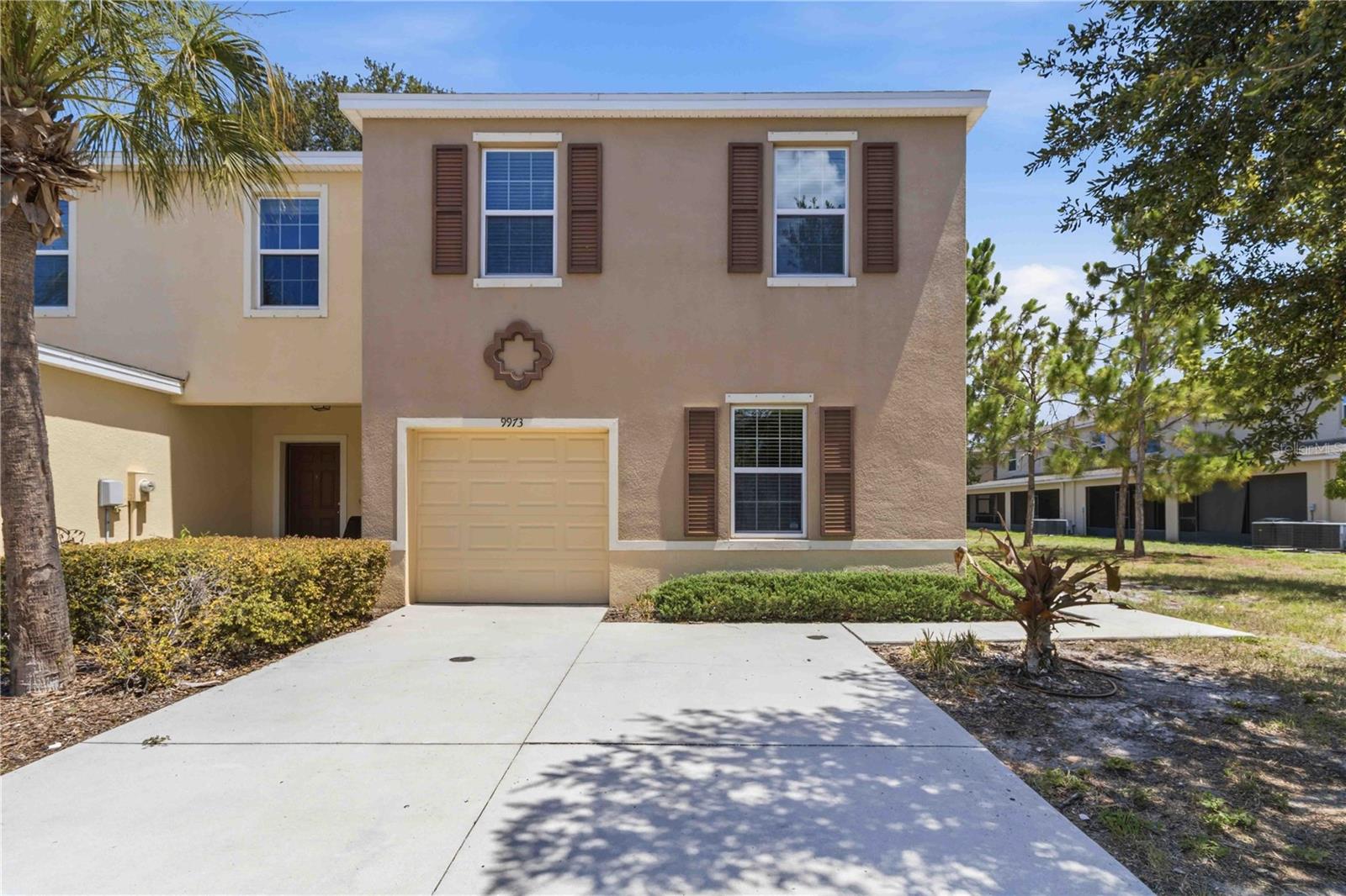 Photo of 9973 HOUND CHASE DRIVE GIBSONTON FL 33534