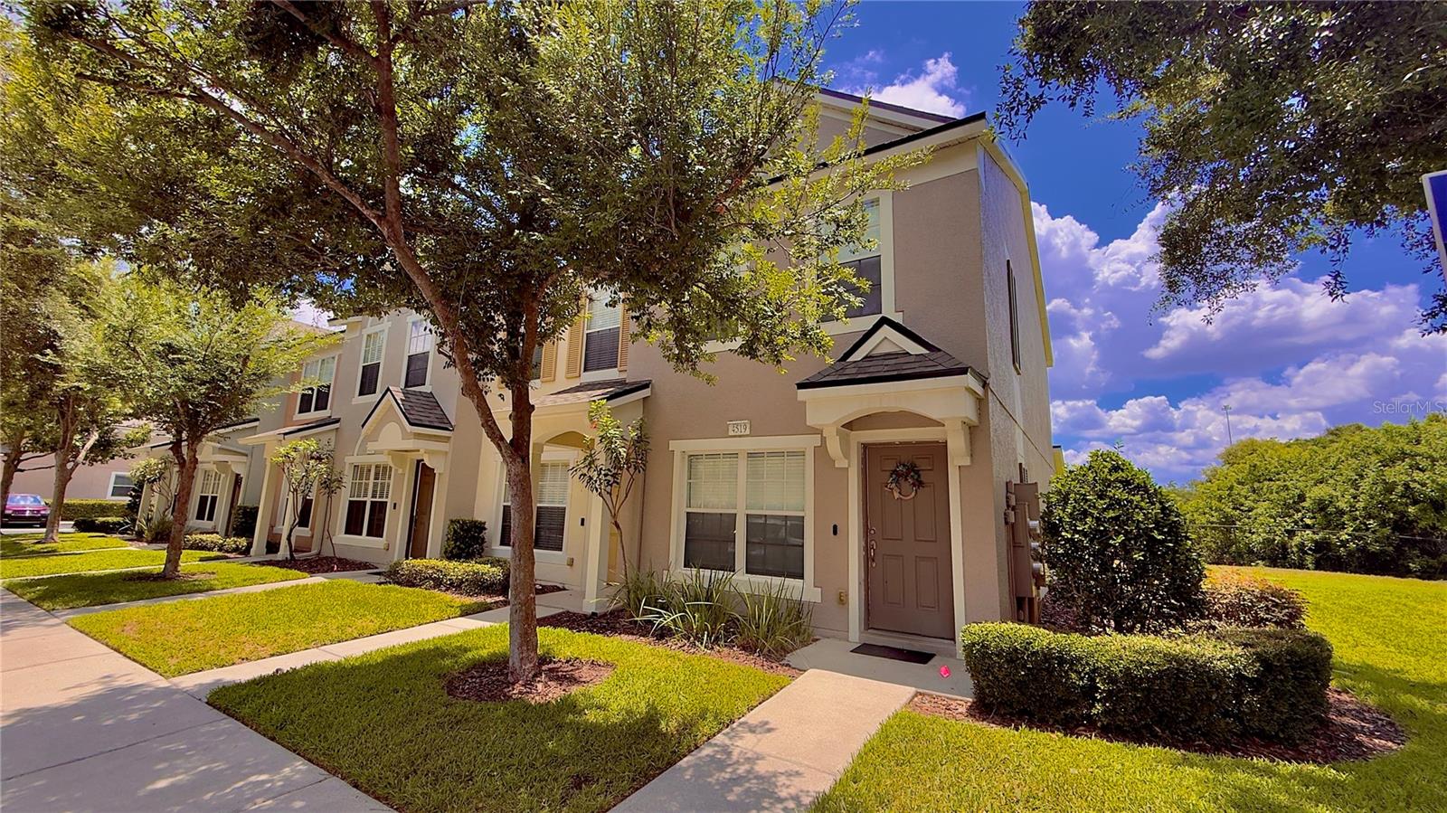 Photo of 4519 BARNSTEAD DRIVE RIVERVIEW FL 33578
