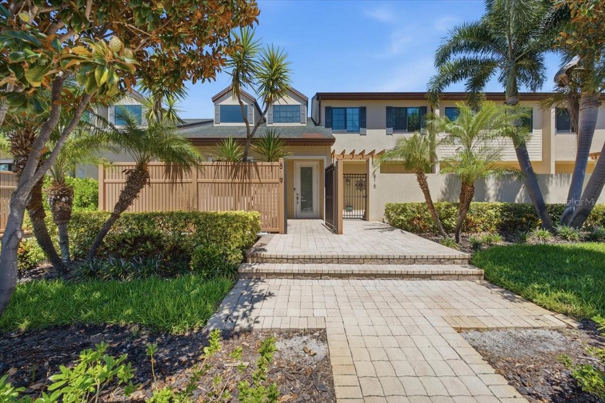 Photo of 819 HIGHLAND STREET ST PETERSBURG FL 33701