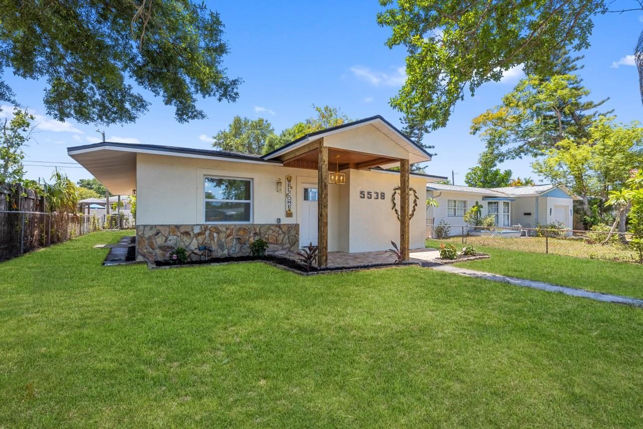 Photo of 5538 6TH AVENUE ST PETERSBURG FL 33710