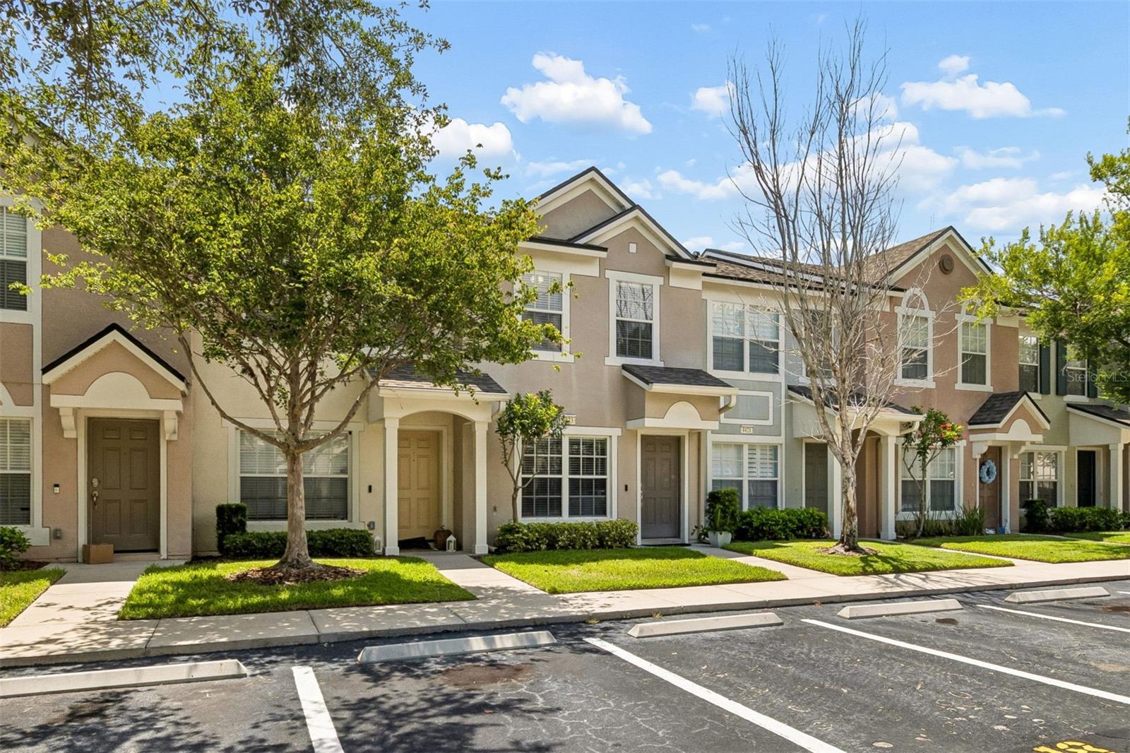 Photo of 4423 BARNSTEAD DR RIVERVIEW FL 33578