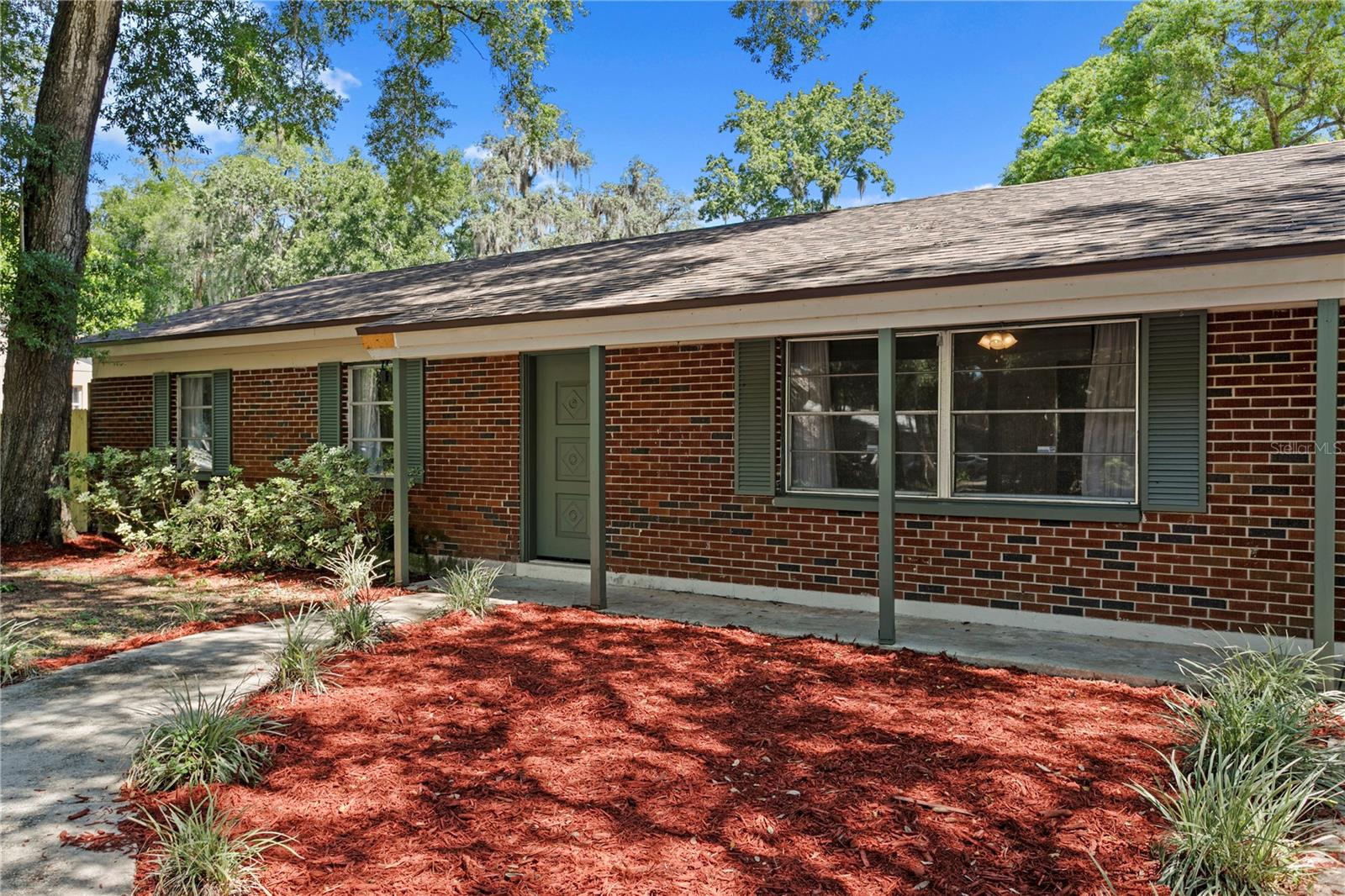 Photo of 6928 GREENHILL PLACE TAMPA FL 33617