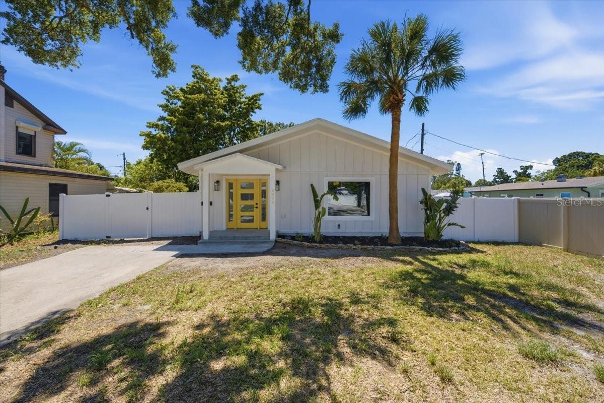 Photo of 8452 6TH STREET ST PETERSBURG FL 33702