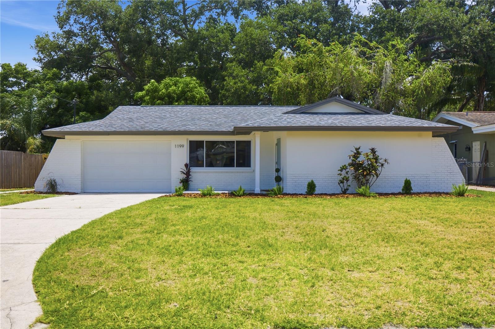 Photo of 1199 KEENE ROAD DUNEDIN FL 34698