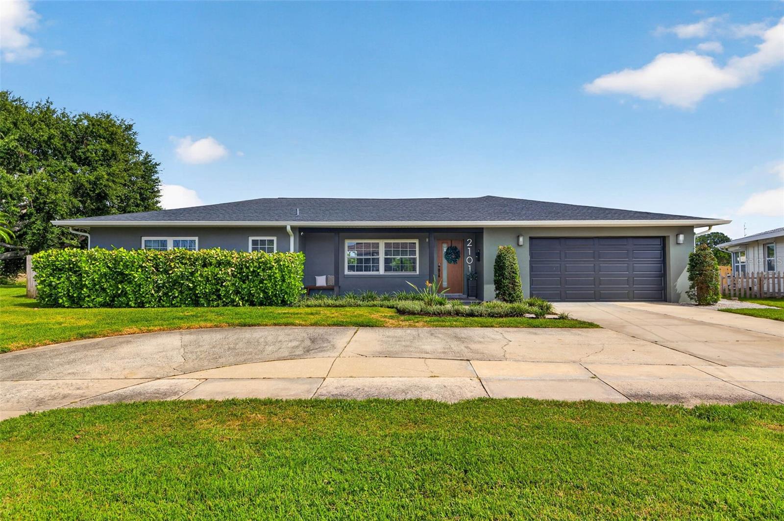 Photo of 2101 37TH STREET ST PETERSBURG FL 33713