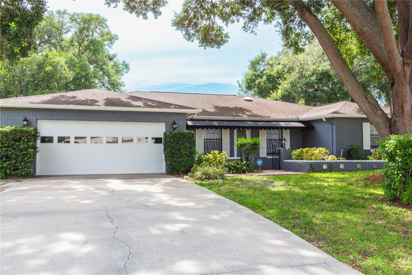 Photo of 11016 SAGINAW DRIVE TAMPA FL 33617