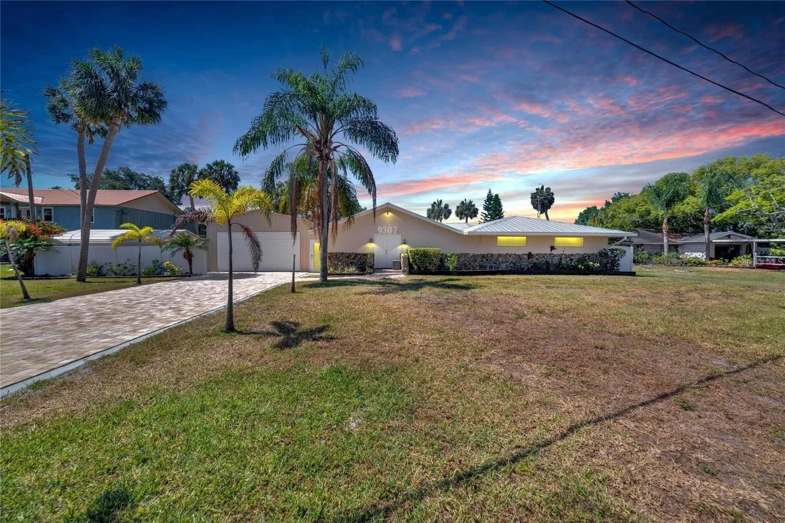 Photo of 9307 RIVER COVE DRIVE RIVERVIEW FL 33578