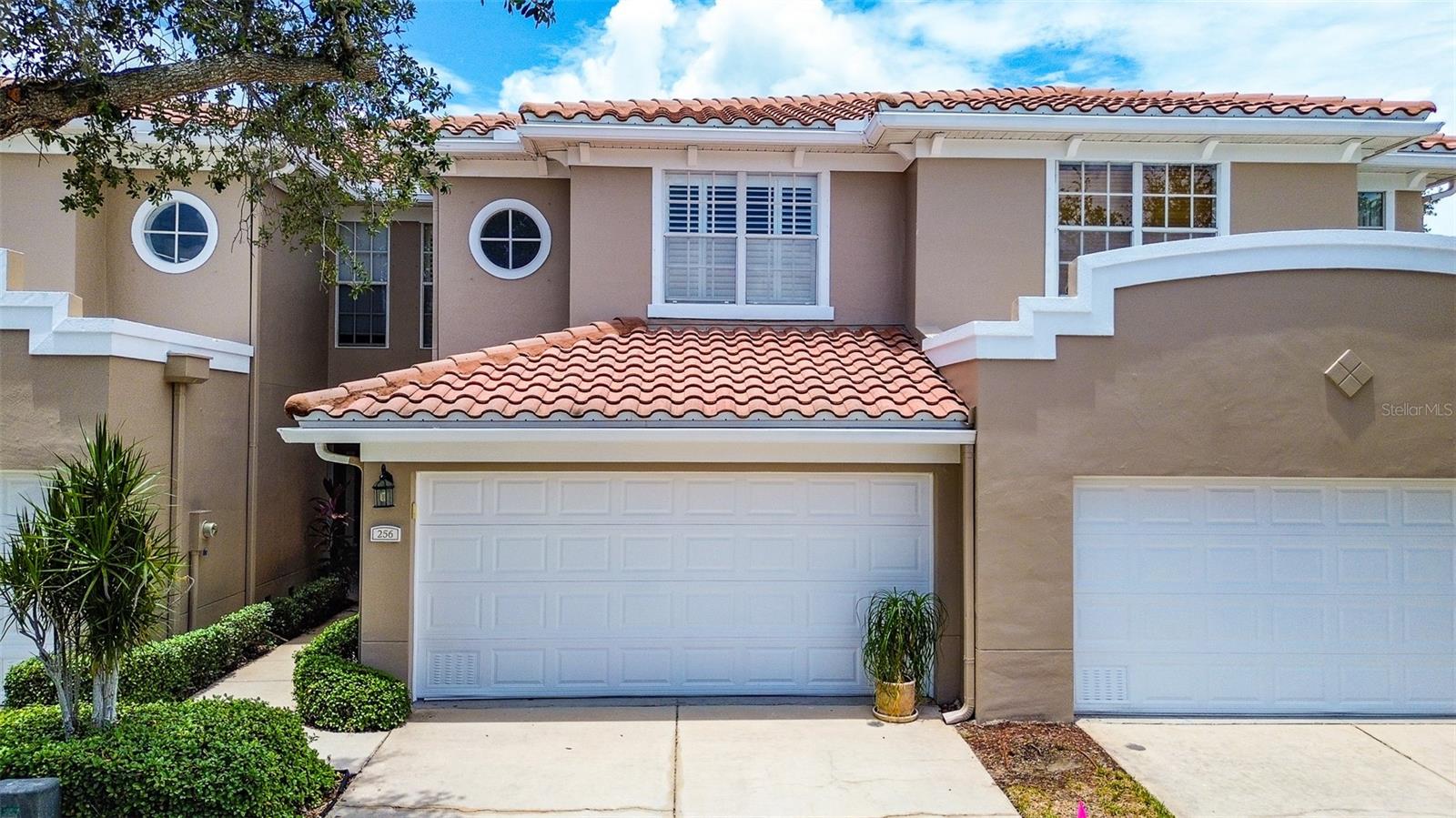 Photo of 256 VALENCIA CIRCLE ST PETERSBURG FL 33716