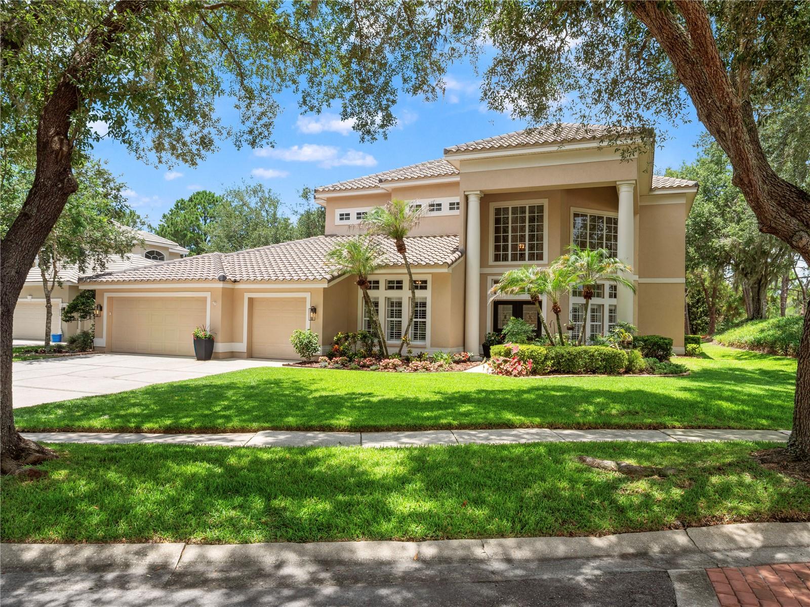 Photo of 17422 HEATHER OAKS PLACE TAMPA FL 33647