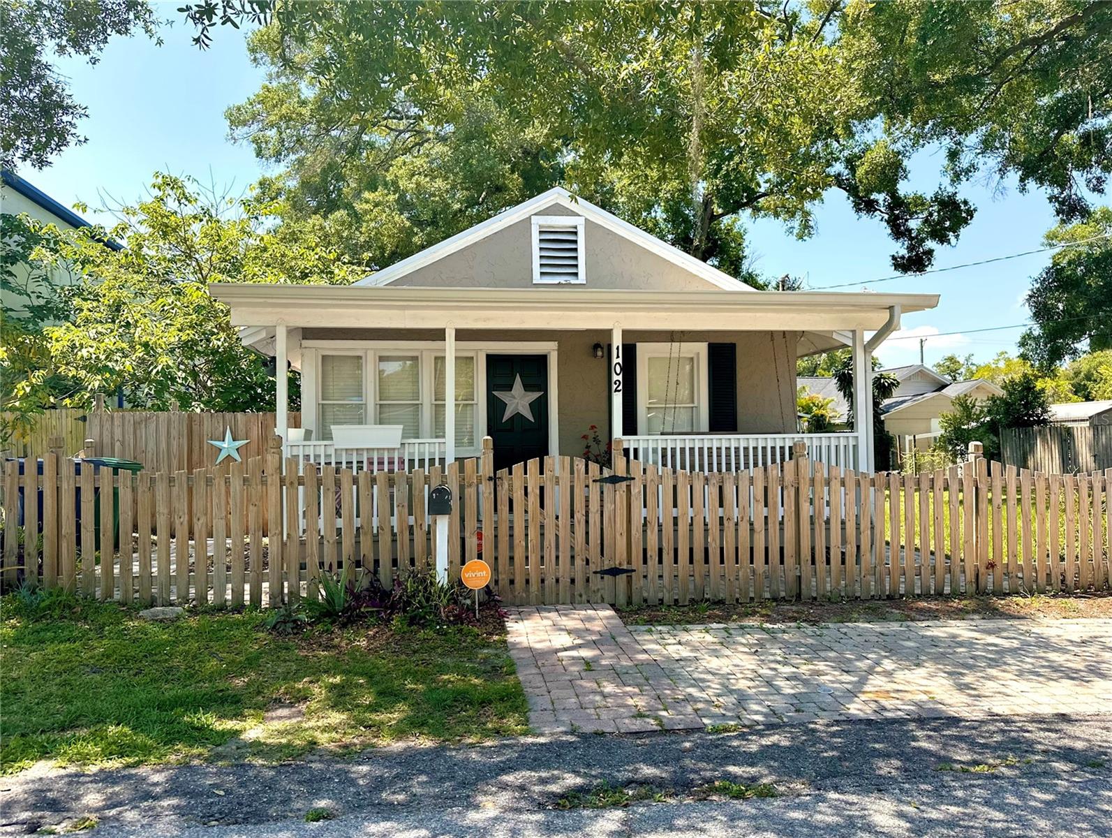 Photo of 102 W ELM STREET TAMPA FL 33604
