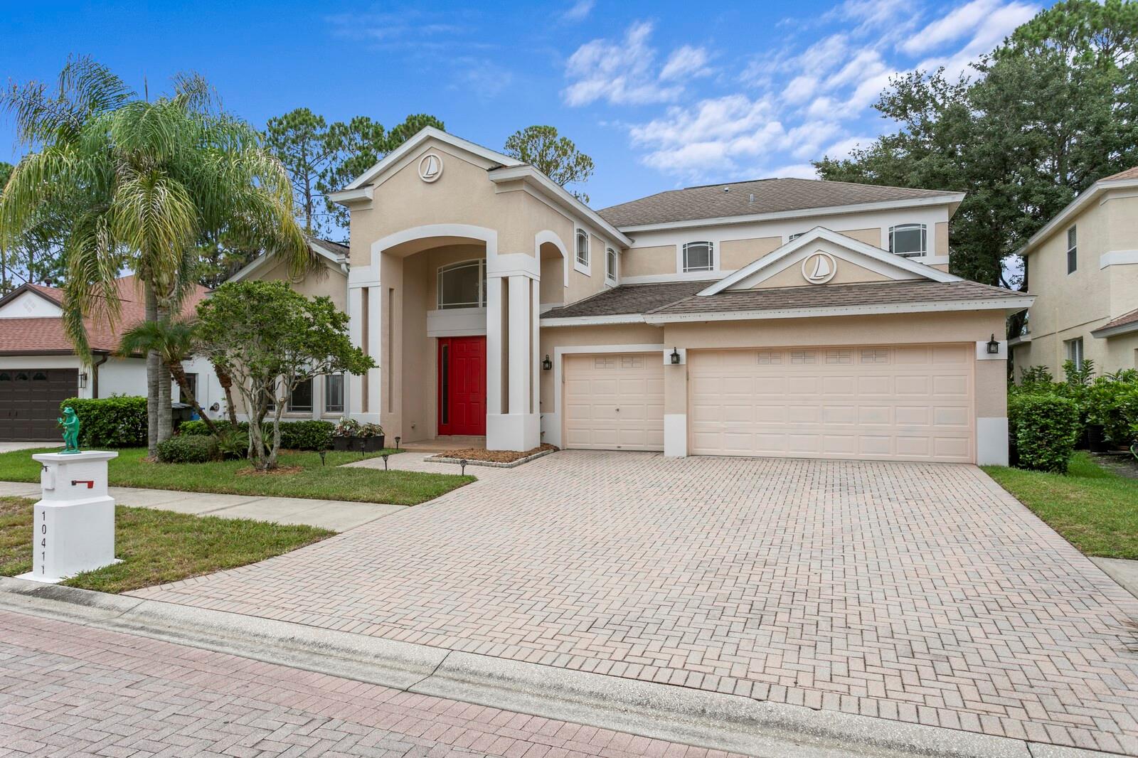 Photo of 10411 CANARY ISLE DRIVE TAMPA FL 33647