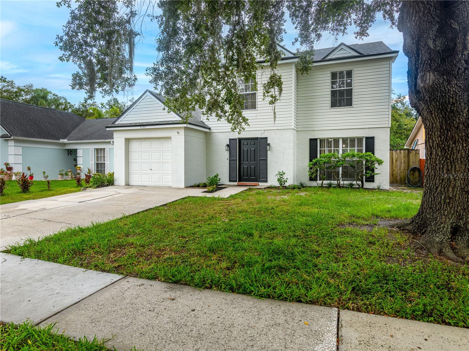 Photo of 9703 FOX HOLLOW ROAD TAMPA FL 33647